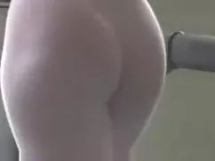 青少年女童获得他妈的难瑜伽的裤子标志的英属维尔京群岛
