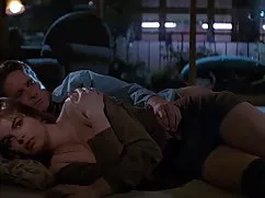性同性恋珍妮位在睡觉无尽的游戏